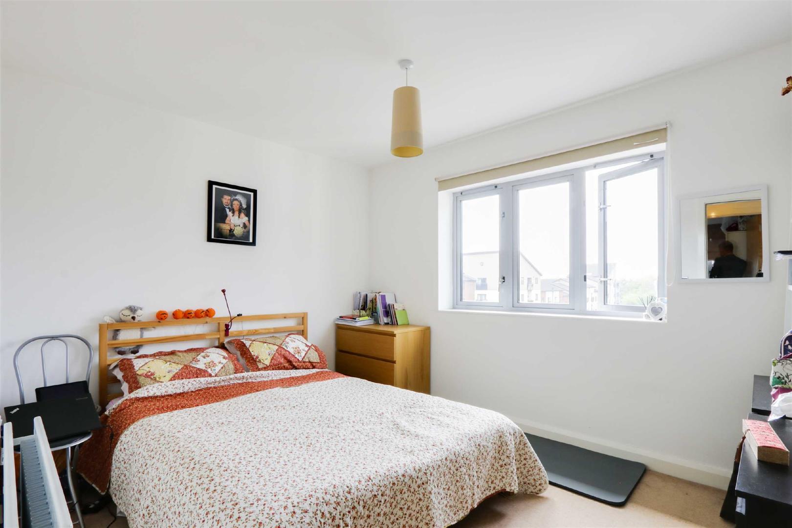 Tanfield Lane, Broughton, Milton Keynes